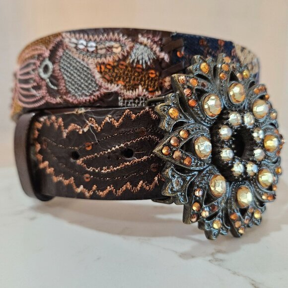 Chico's Belt Size Large Artisan Leather Decorative Metallic Embroidery Ornate - Picture 6 of 12